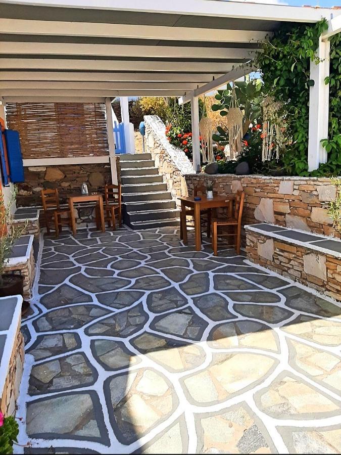 George'S Place Иос Экстерьер фото